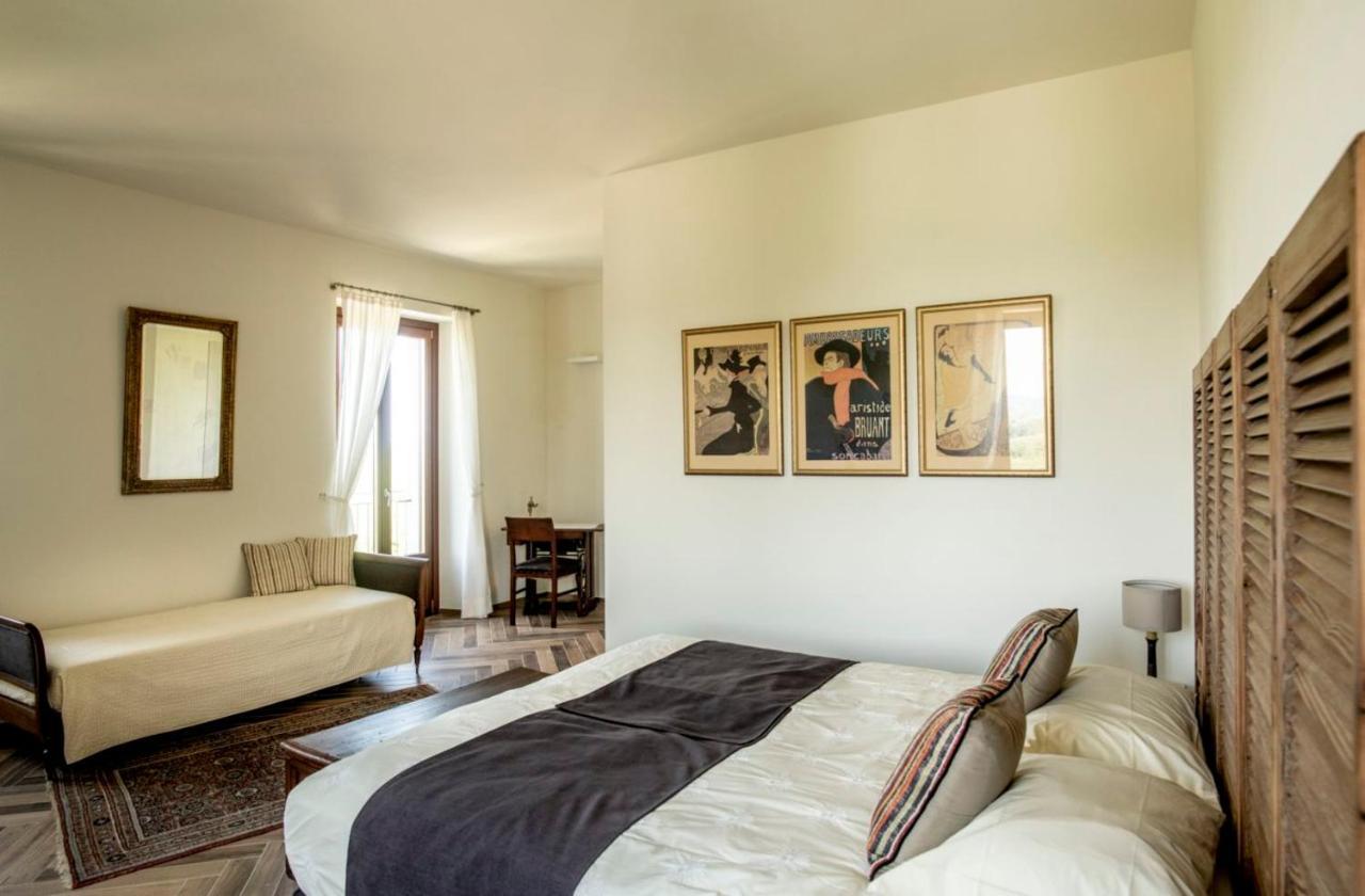 Le Vecchie Persiane - Bed & Breakfast Diano dʼAlba Eksteriør billede