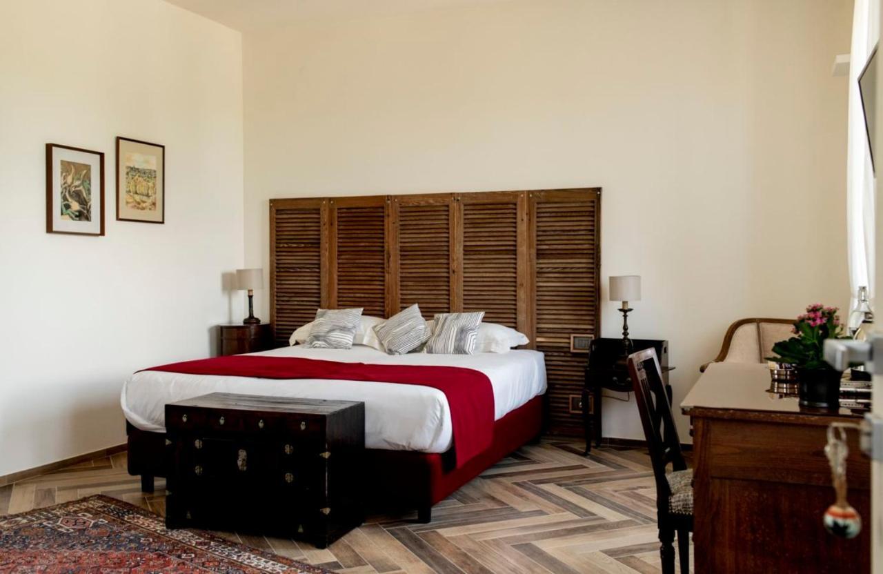 Le Vecchie Persiane - Bed & Breakfast Diano dʼAlba Eksteriør billede