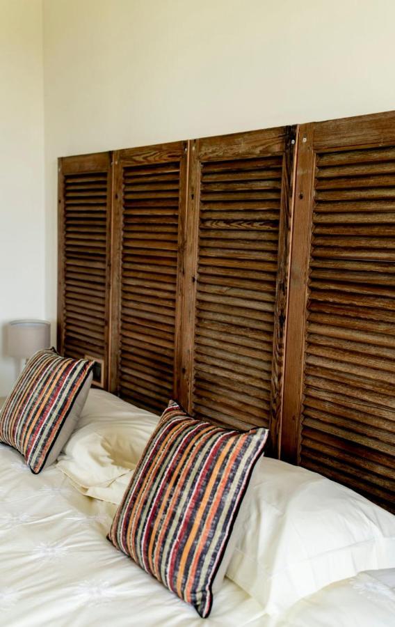 Le Vecchie Persiane - Bed & Breakfast Diano dʼAlba Eksteriør billede